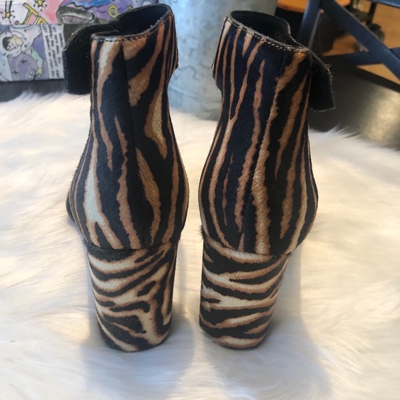 Jeffrey Campbell Zebra Sandal NIB - Picture 3 of 8